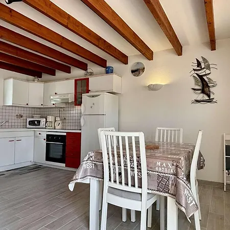 Maison 4 Pieces 6 Couchages Saint-pierre D'oleron Spo000-166 سان بيار دو أوليرون